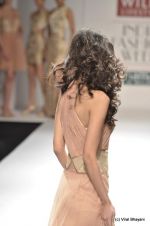 Diana Penty walk the ramp for Sakshee Pradhan Show at Wills Lifestyle India Fashion Week 2012 day 2 on 7th Oct 2012 (13).JPG